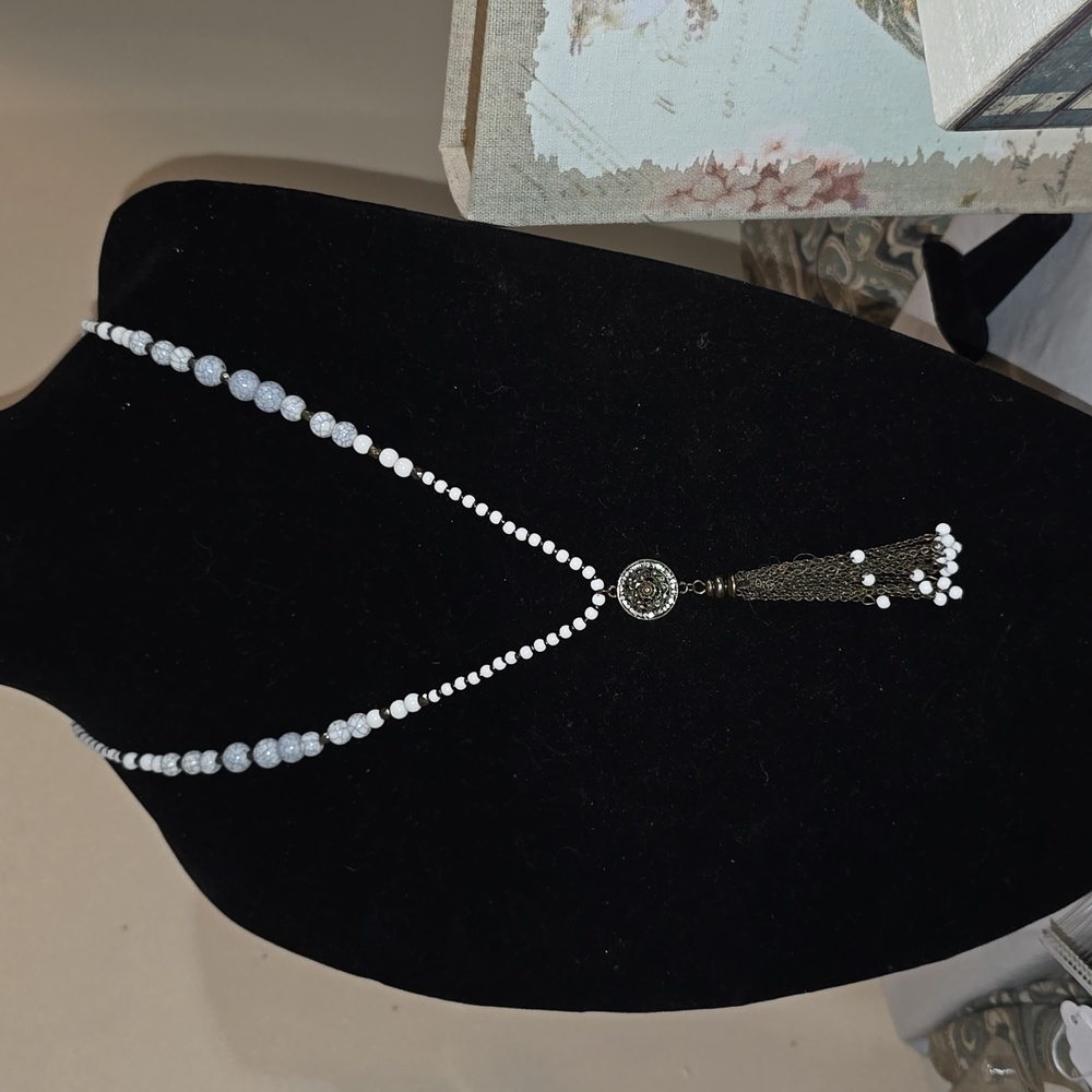Long White Tassel Necklace J37